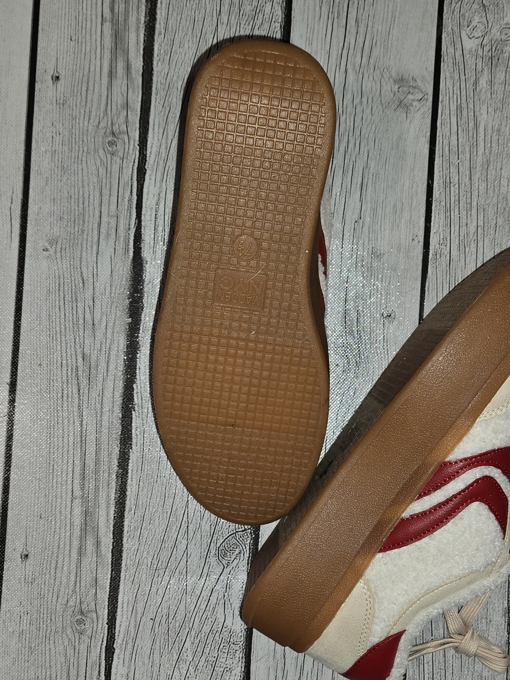 Madden NYC Women's Faux Cream & Red Shearling Platform Sneakers Size 7 - Picture 3 of 3